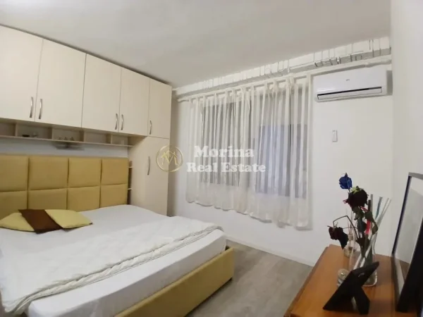 Tirane, jepet me qera garsonier Kati 2, 40 m² 500 € (Rruga e Durresit)