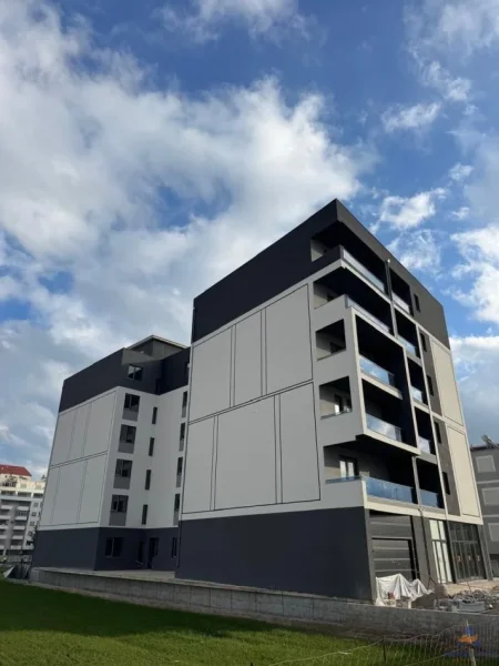 Pogradec, shitet apartament 1+1+Ballkon Kati 4, 79 m² 87.000 € 