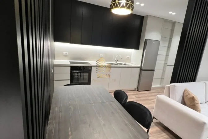 Tirane, jepet me qera apartament 2+1 Kati 7, 84 m² 700 € (Fusha e Aviacionit)