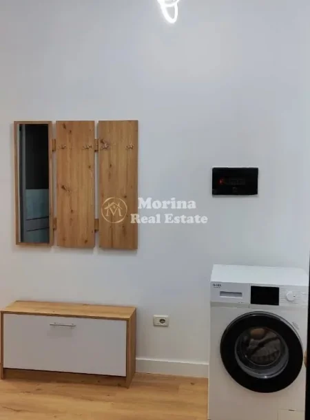Tirane, jepet me qera apartament 1+1 Kati 5, 85 m² 1.000 € (Rruga e Kavajes)
