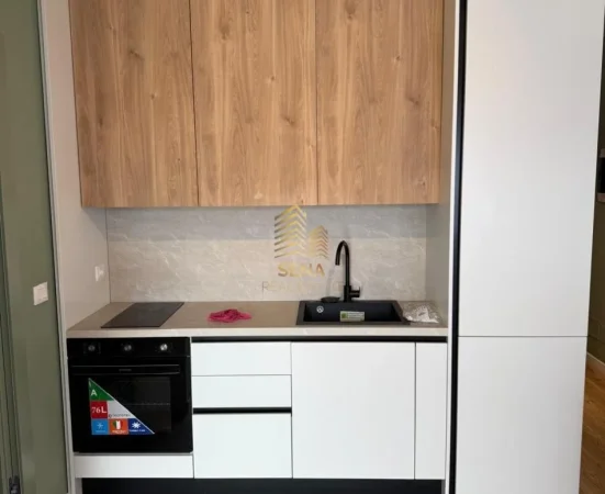 Tirane, jepet me qera apartament 1+1 Kati 7, 55 m² 500 € (Astir, prane Granda Hotel)