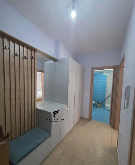 Tirane, jepet me qera apartament 1+1 Kati 2, 68 m² 500 € (5 MAJI)