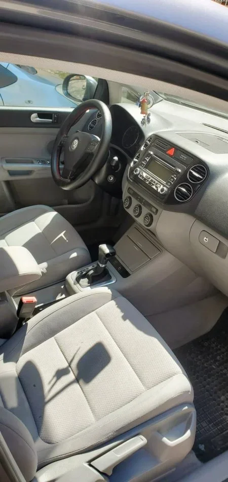 SHITET GOLF 5 PLUS 1.9 NAFTE AUTOMAT  3.800 € I DISKUTUESHEM