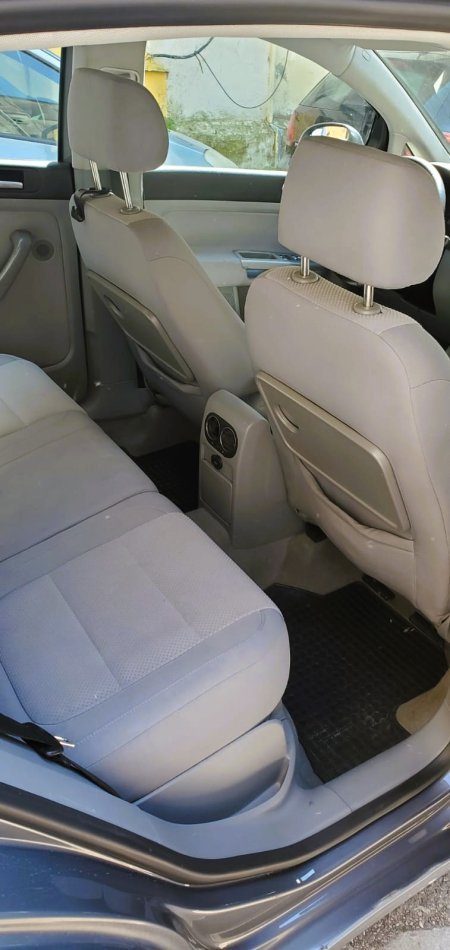 SHITET GOLF 5 PLUS 1.9 NAFTE AUTOMAT  3.800 € I DISKUTUESHEM