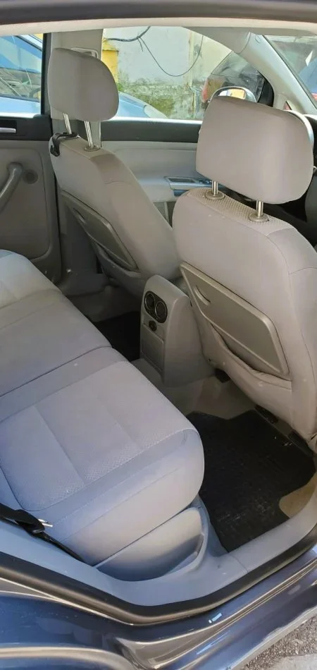 SHITET GOLF 5 PLUS 1.9 NAFTE AUTOMAT  3.800 € I DISKUTUESHEM