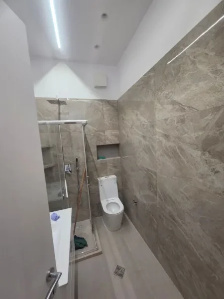 Tirane, shitet 2+1 Kati 2, 76 m² 125.000 € 