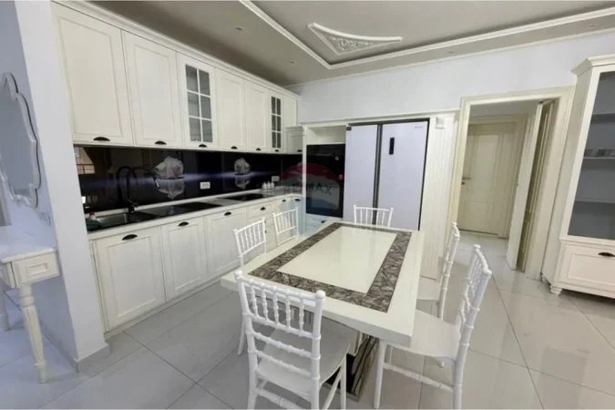 Tirane, shitet apartament 2+1 Kati 7, 120 m² 250.000 € 