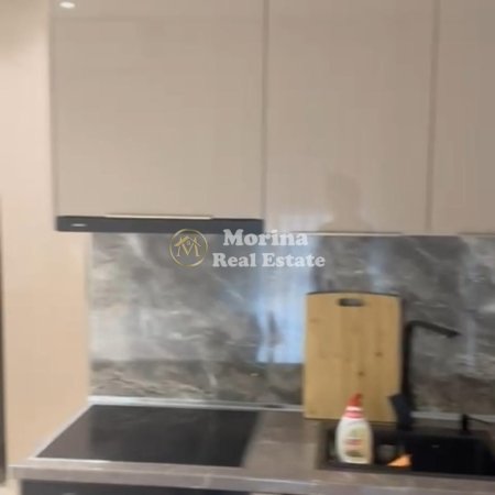 Tirane, jepet me qera garsonier Kati 4, 35 m² 400 € (Rruga 5 Maji)