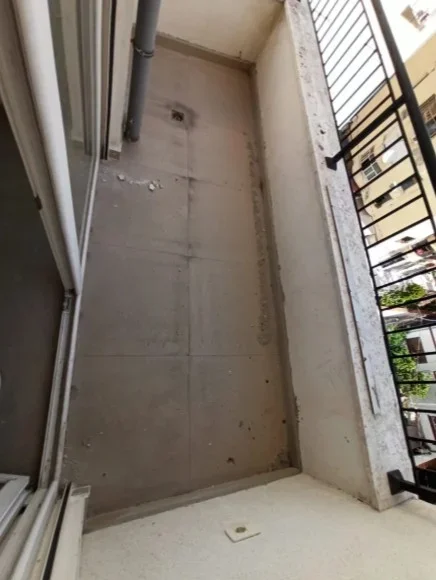 Vlore, jepet me qera zyre , 72 m² 650 € 