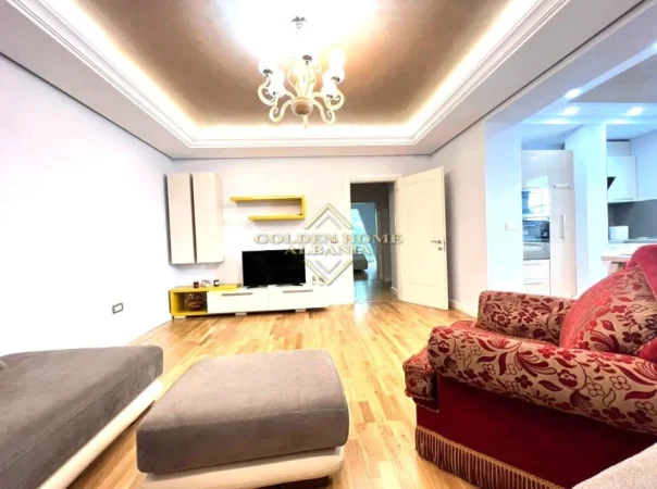 Tirane, jepet me qera 2+1 , 96 m² 1.000 €