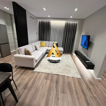 Tirane, jepet me qera apartament 2+1 Kati 7, 84 m² 700 € 