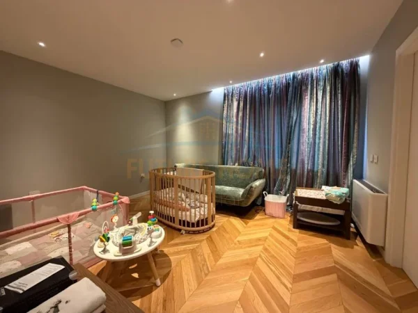 Tirane, shitet Vile Kati 0, 387 m² (Secret Garden Teg)