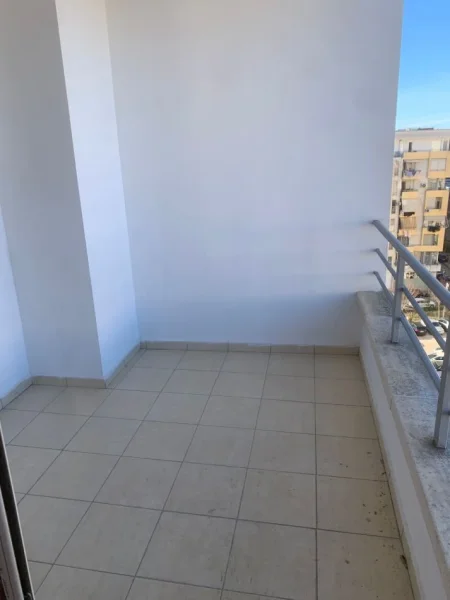 Tirane, shitet apartament 2+1+Ballkon Kati 7, 102 m² (Kompleksi Fratari, Astir)