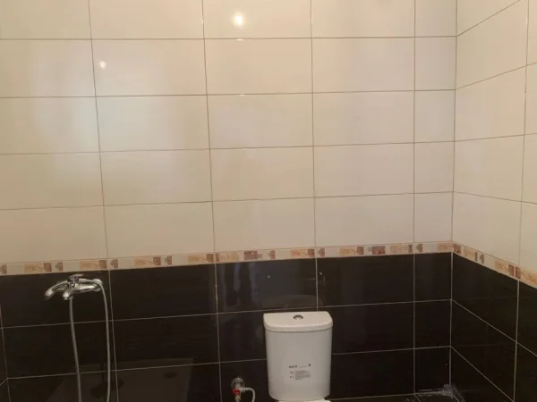 Tirane, shitet apartament 2+1+Ballkon Kati 7, 102 m² (Kompleksi Fratari, Astir)