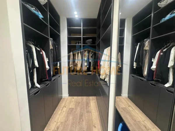 Tirane, jepet me qera apartament 3+1+Aneks+Ballkon Kati 4, 164 m² 2.300 € (Rruga e Kosovarve)