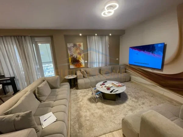 Tirane, shitet apartament 2+1+Ballkon Kati 4, 99 m² 223.000 € 