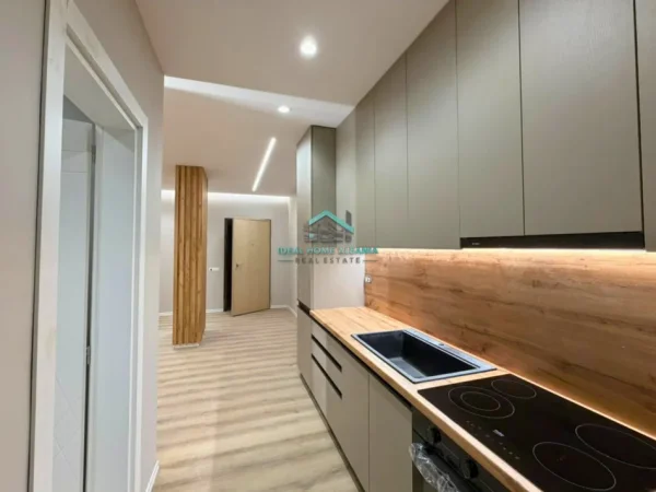 Vlore, shitet garsonier 1+1 Kati 2, 43 m² 90.000 € (VLORE)