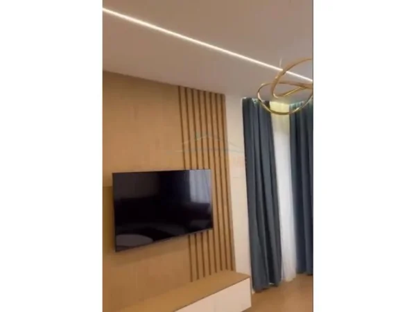 Shitet, Apartament 2+1, Kompleksi Univers City, Tiranë. 145,000 €, PARK64094