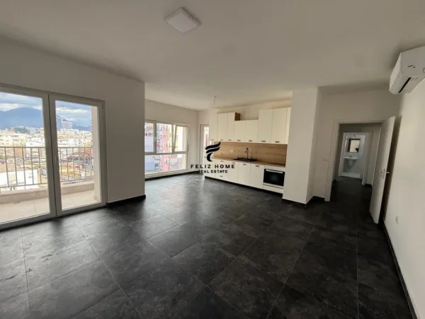 Tirane, jepet me qera zyre Kati 4, 120 m² 850 € (ZOGU I ZI)