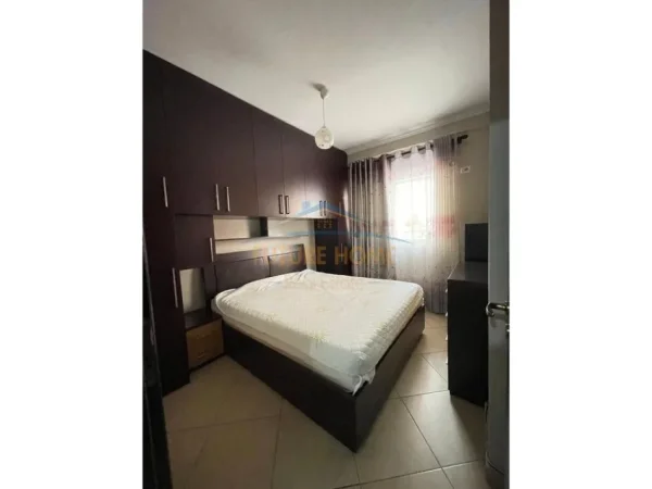 Tirane, jepet me qera apartament 1+1+Ballkon Kati 3, 67 m² 500 € 