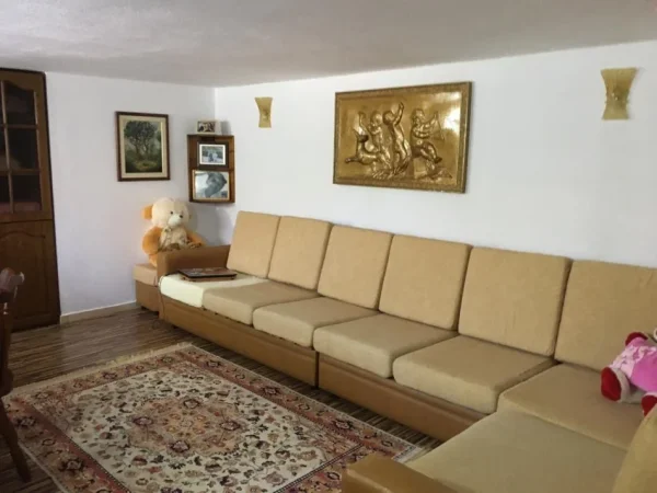 SHITET SHTEPI 3 KATESHE  NE SHKOZE   236 m² 250.000 €