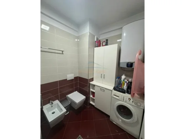 Tirane, shitet apartament 1+1+Ballkon Kati 6, 83 m² 215.000 € 