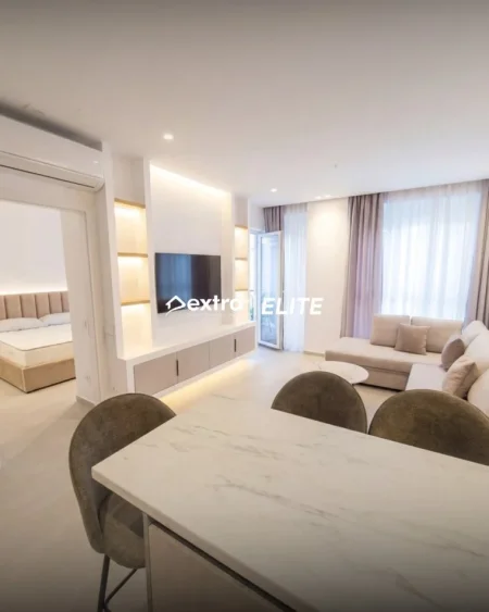 Tirane, jepet me qera apartament 1+1 Kati 5, 65 m² 600 € (Kompleksi Aura)