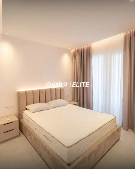 Tirane, jepet me qera apartament 1+1 Kati 5, 65 m² 600 € (Kompleksi Aura)