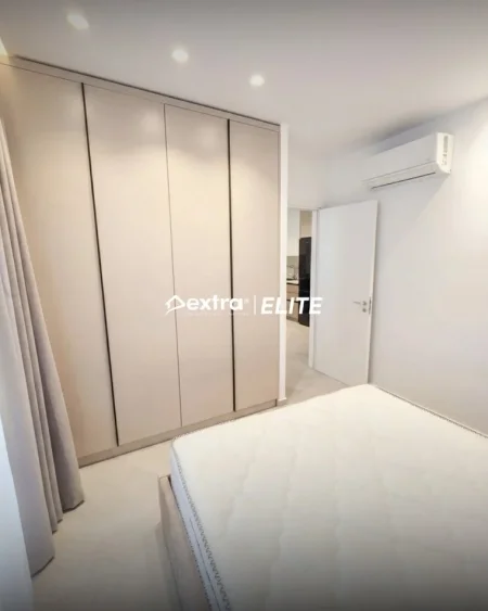 Tirane, jepet me qera apartament 1+1 Kati 5, 65 m² 600 € (Kompleksi Aura)