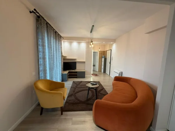 Tirane, jepet me qera apartament 1+1 Kati 7, 73 m² 1.000 € (myslym shyr)