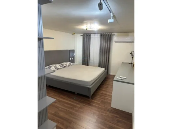 Tirane, jepet me qera apartament 1+1 Kati 4, 71 m² 800 € 