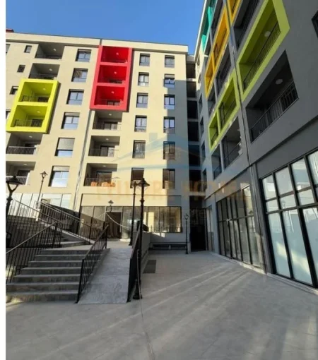 Tirane, shitet apartament 1+1 Kati 4, 78 m² (Post Parkimi Don Bosko)