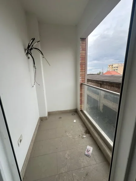 Tirane, shitet apartament 1+1+Ballkon Kati 3, 60 m² 128.000 € 