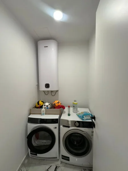 Tirane, shitet apartament 2+1 Kati 10, 133 m² 800.000 €