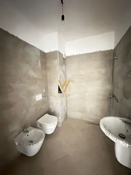 Tirane, shitet apartament 1+1+Ballkon Kati 3, 60 m² 128.000 € (DON BOSKO)