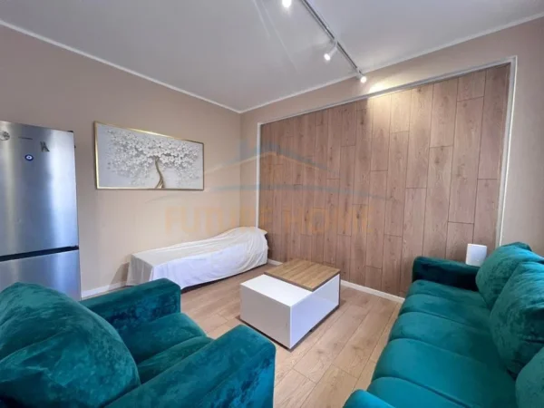 Tirane, shitet apartament 1+1+Ballkon Kati 1, 65 m² 105.000 € (Golem)