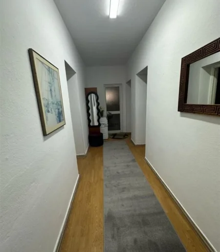 Tirane, shitet apartament 3+1 Kati 1, 106 m² 175.000 € (BRRYLI)