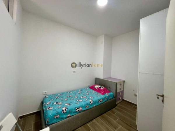 Tirane, jepet me qera 2+1+Ballkon Kati 2, 73 m² 420 € (Rruga 5 Maji)