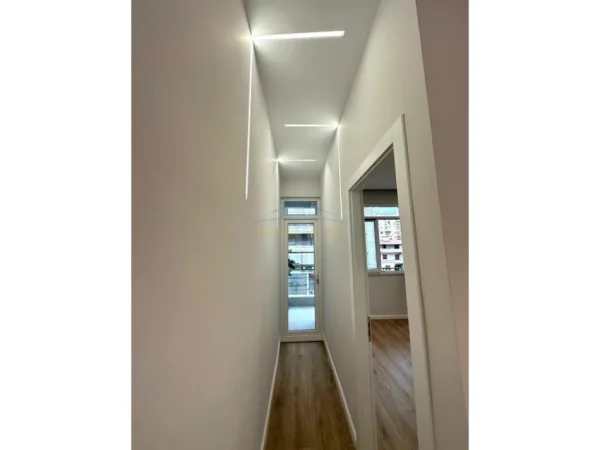 Tirane, shitet apartament 1+1 Kati 1, 60 m² 110.000 € (Unaza e Re)