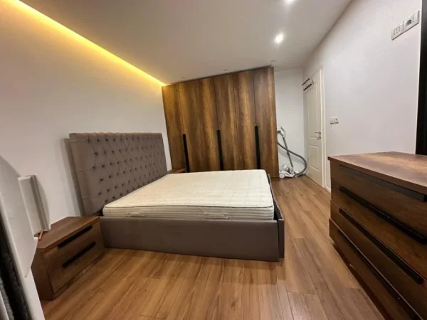 Tirane, jepet me qera apartament 1+1 Kati 1, 65 m² 500 € (Pranë Selvisë, Rruga Dibrës, Tiranë)
