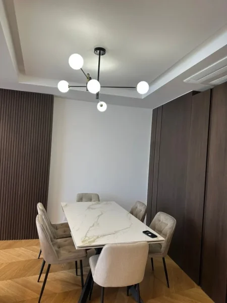 Tirane, shitet apartament 2+1+Ballkon , 133 m² 800.050 € (Lake View Residence)