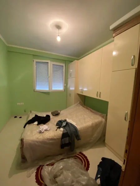 Elbasan, jepet me qera apartament 2+1+Aneks+Ballkon Kati 11, 95 m² 500 € (Elbasan arena)