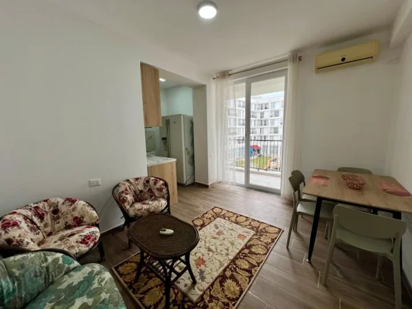 Tirane, jepet me qera apartament 2+1+Ballkon Kati 2, 73 m² 420 € (5 maj)