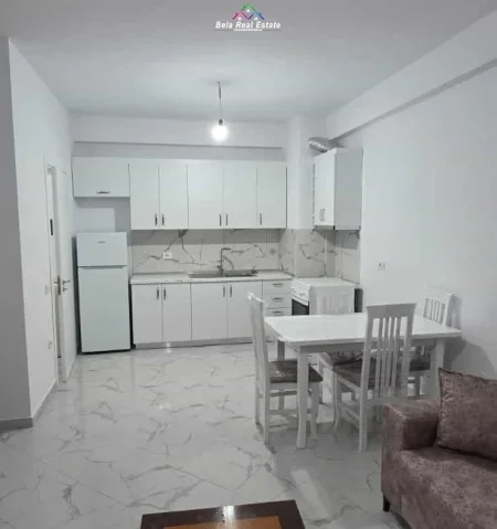 Tirane, jepet me qera apartament 1+1 Kati 7, 74 m² 470 € (Rruga Sokrat Miho)