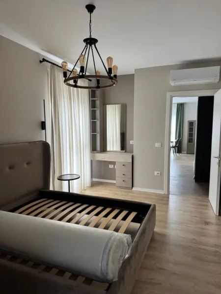 Tirane, jepet me qera apartament 2+1 Kati 9, 100 m² 1.000 € (Don Bosko)