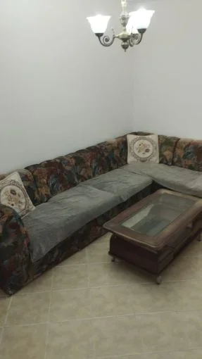 Tirane, jepet me qera apartament 1+1+Aneks+Ballkon Kati 1, 50 m² 350 € (ish stacioni i trenit)