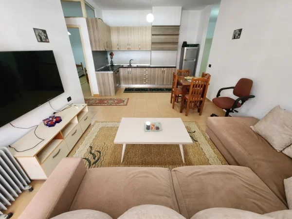 Apt 2+1 i Ri** (Yzberisht - afer Spt. Amerikan 3) Pllt. i Ri me Ashensor || i Kompletuar **Ballkon i Madh ** Kuzhine e Re - 42,000 Leke / Muaj