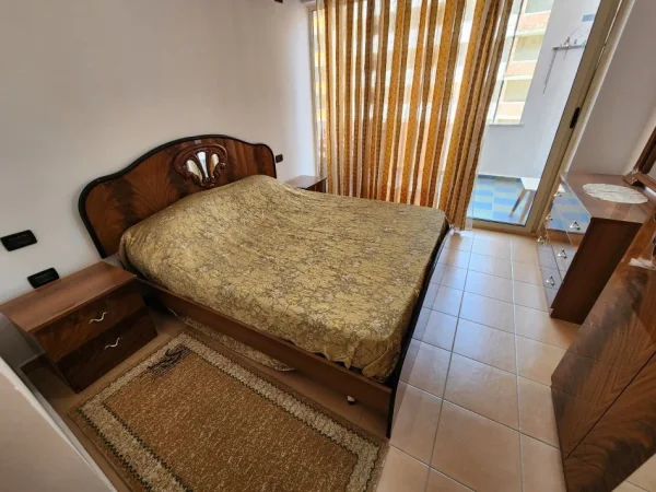 Apt 2+1 i Ri** (Yzberisht - afer Spt. Amerikan 3) Pllt. i Ri me Ashensor || i Kompletuar **Ballkon i Madh ** Kuzhine e Re - 42,000 Leke / Muaj