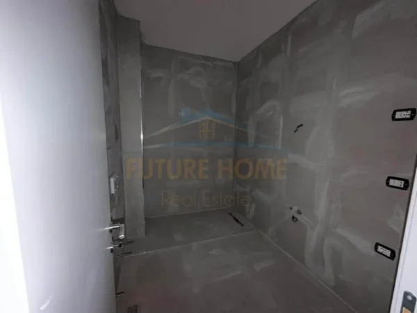 Tirane, shitet apartament 2+1+2+POST PARKIMI Kati 11, 124 m² 210.000 € (TURDIU FUSHA AVIACIONIT)