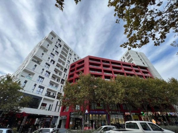 Tirane, jepet me qera ambjent biznesi Kati 0, 95 m² 1.500 € (Arlis,Farmacia 10)